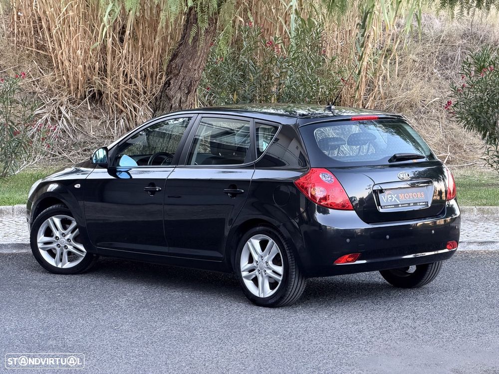 Kia Ceed 1.6 CRDi EX - 6