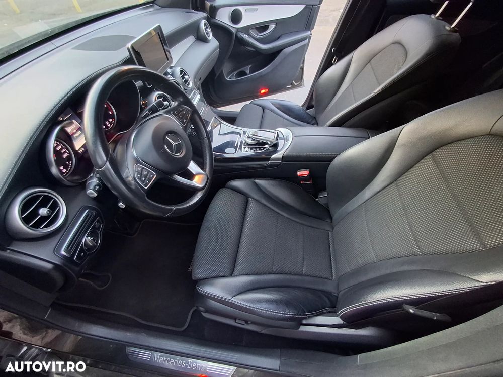 Mercedes-Benz GLC - 12