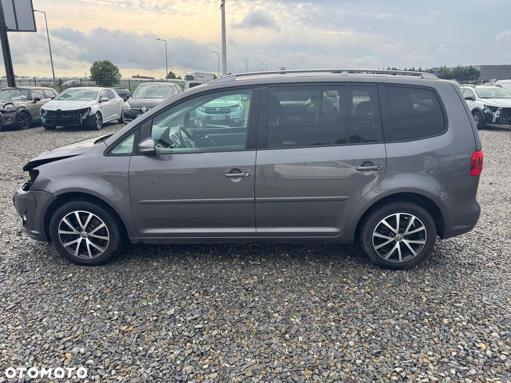 Volkswagen Touran 1.6 TDI DPF BlueMotion Technology Life - 8