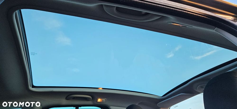 Peugeot 3008 HDi 150 Allure - 16