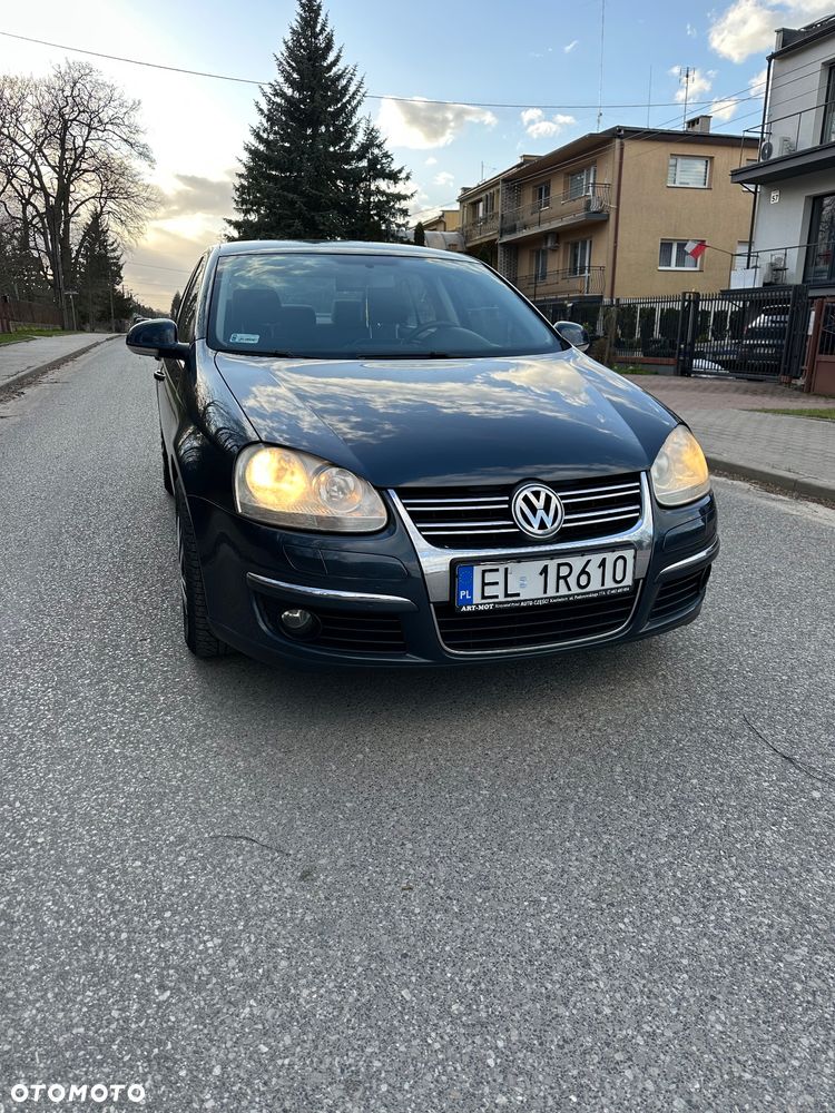 Volkswagen Jetta 1.6 United - 1
