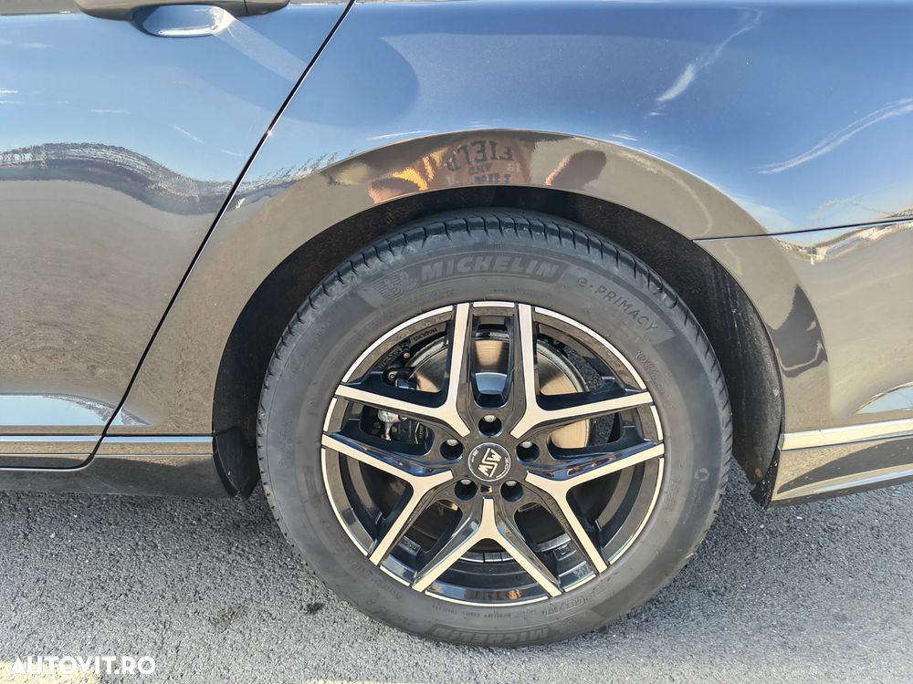 VOLKSWAGEN Passat 2019 — imagine 9