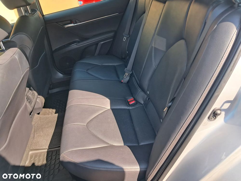 Toyota Camry 2.5 Hybrid Comfort CVT - 9