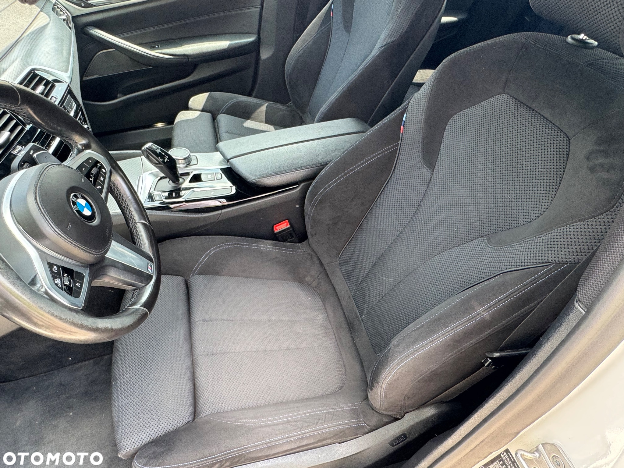 BMW Seria 5 530i GPF xDrive M Sport sport - 10