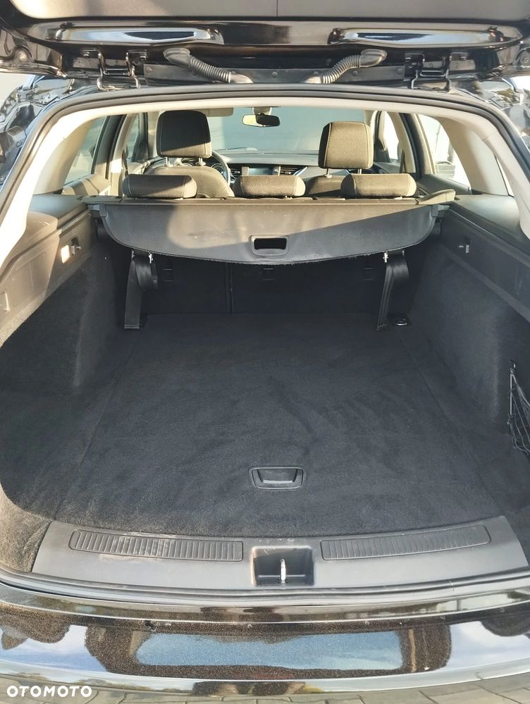 Opel Insignia - 24