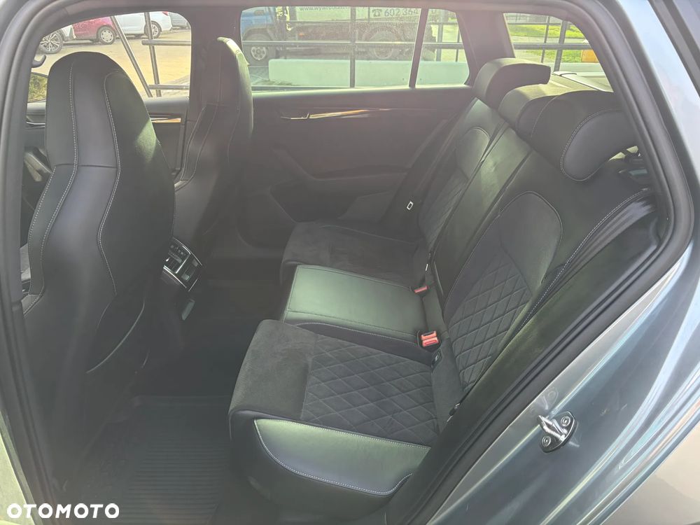 Skoda Superb 1.8 TSI Sportline DSG - 19