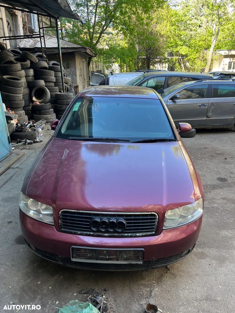 Dezmembrez Audi A4 B6 visiniu 2.0 benzina 2002 - 7
