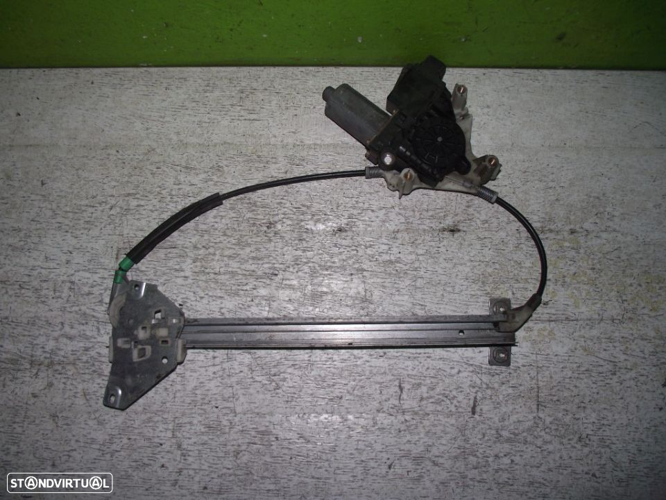 PEÇAS AUTO - Mitsubishi Carisma - 1999 / 2005 - Elevador Eléctrico Trás Direito - EL561 - 2