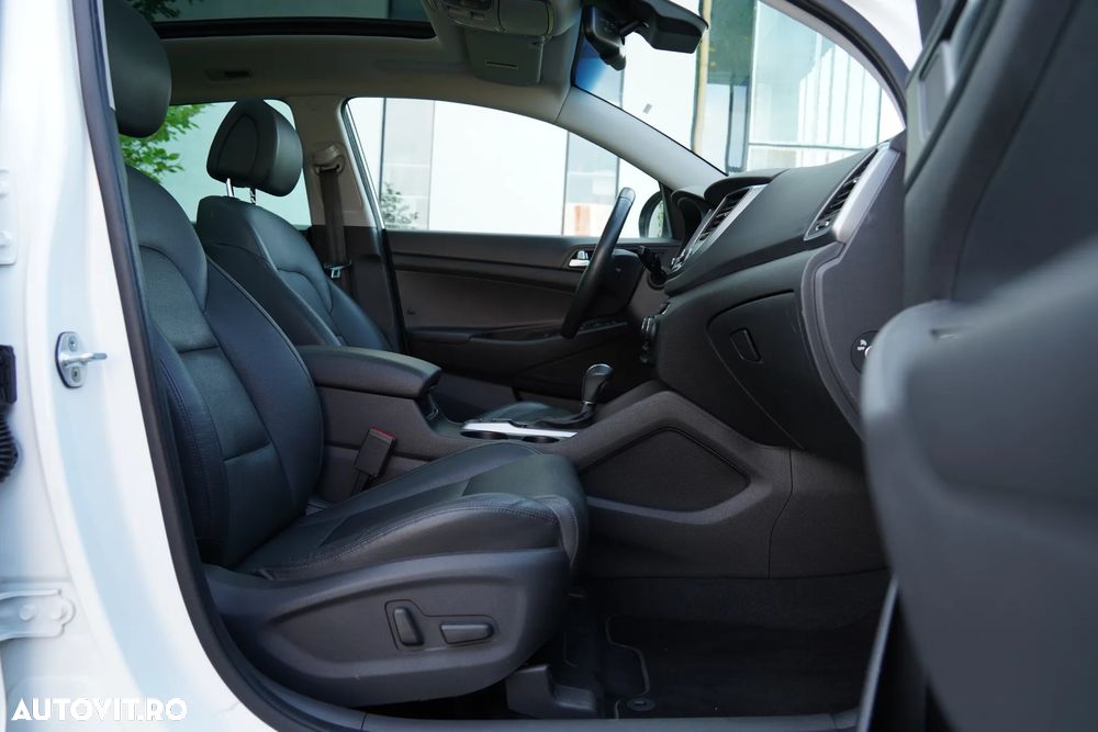 Hyundai Tucson 2.0 CRDI 4WD 6AT Luxury+ - 16