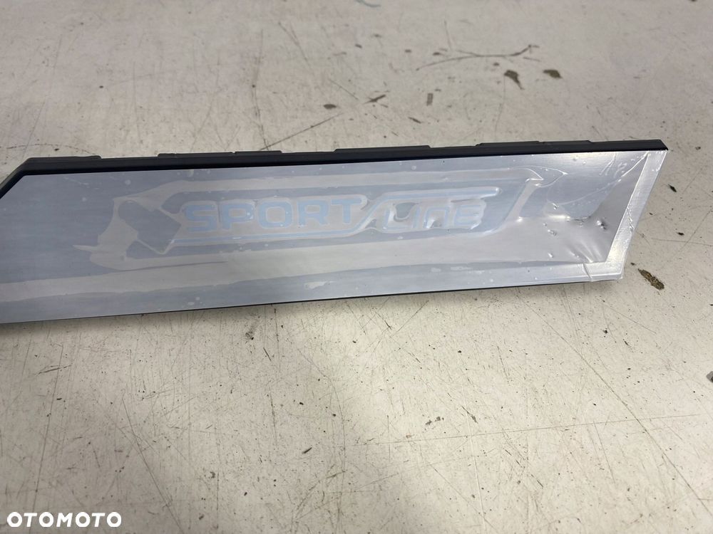 listwa błotnika lewy przód skoda enyaq iv eu - 3