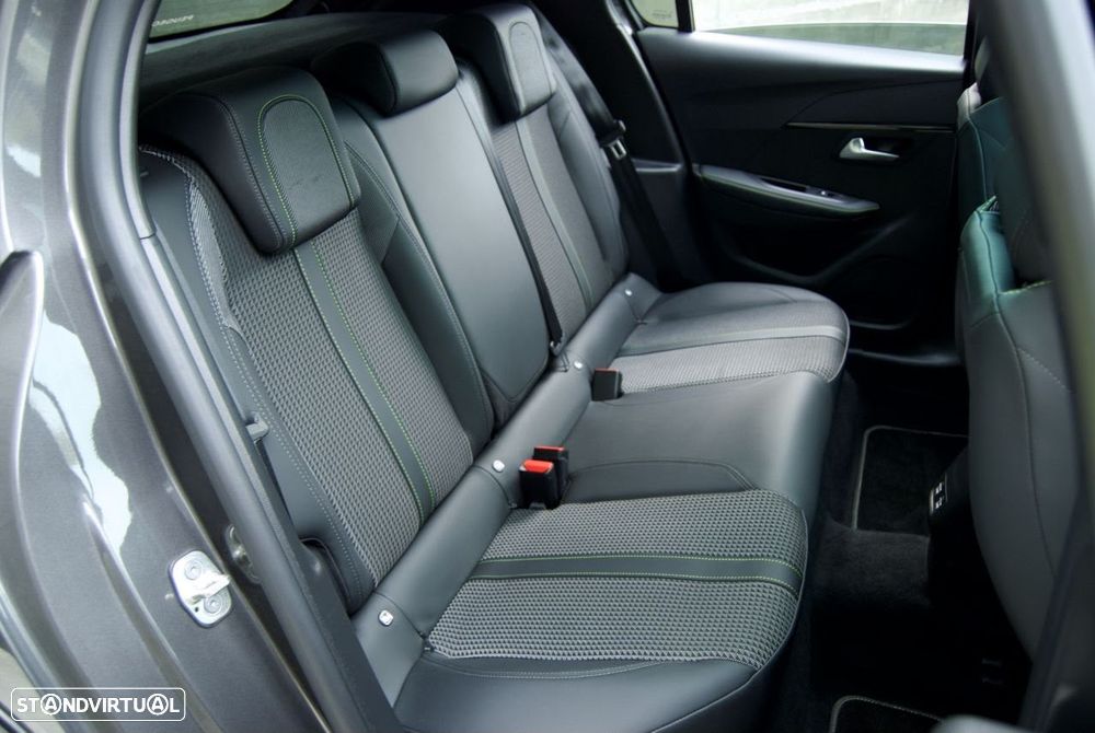 Peugeot 208 1.5 BlueHDi GT Line - 11