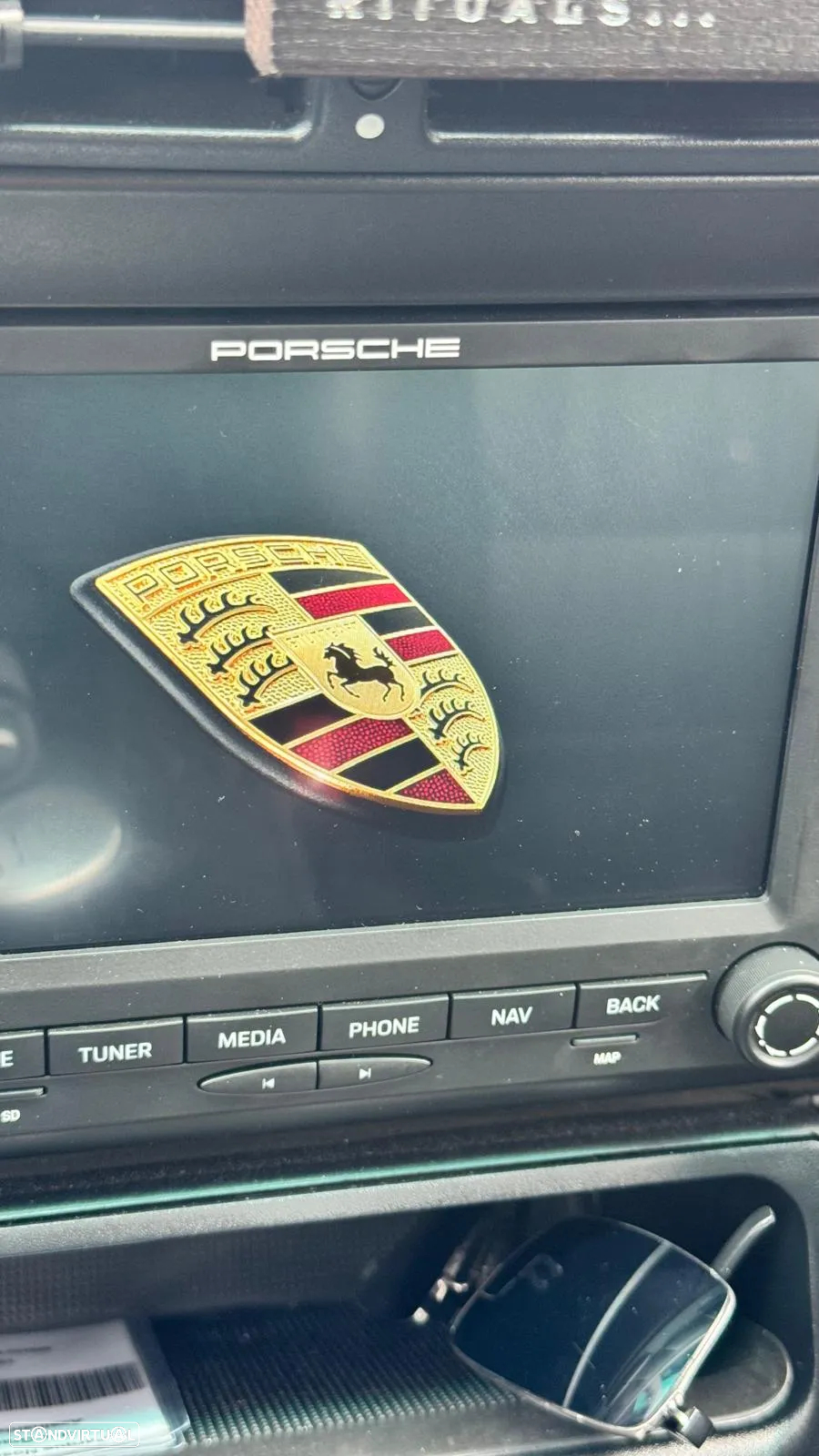 Porsche 911 (996) Carrera 4 - 36