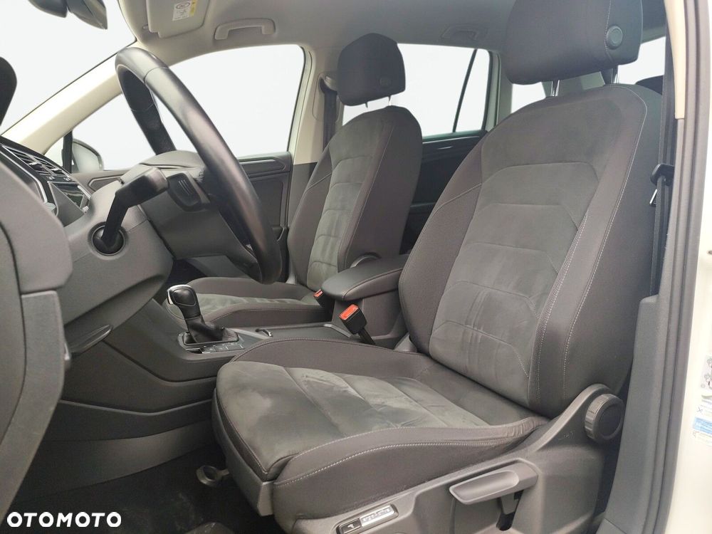 Volkswagen Tiguan - 10