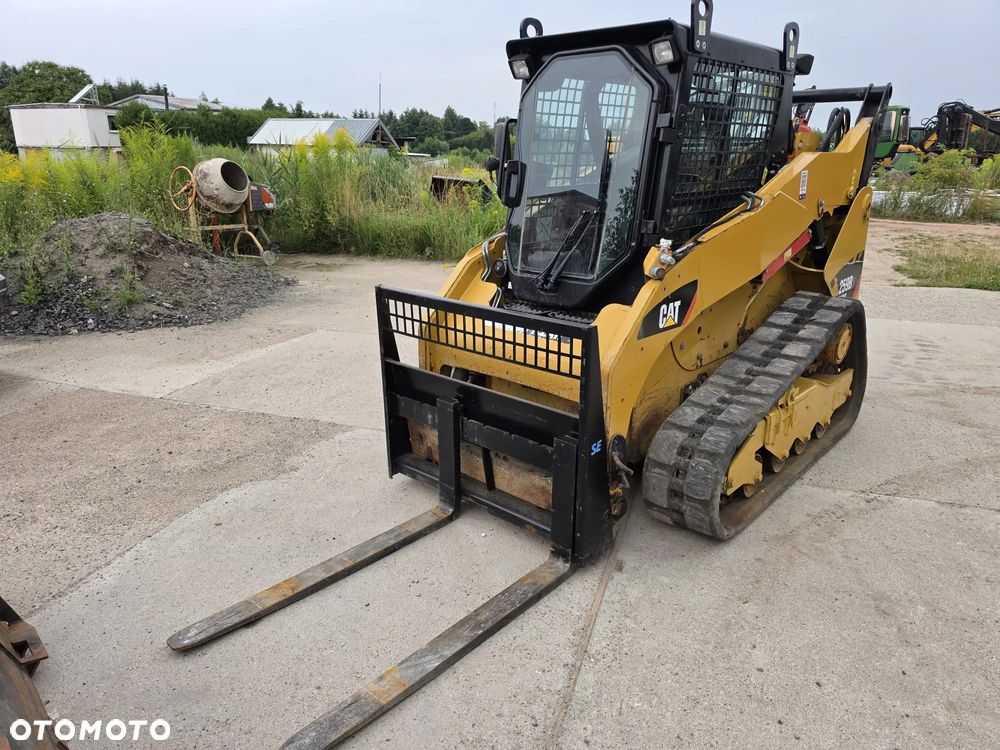 Caterpillar 259B3, 249, 247, 259 - 7