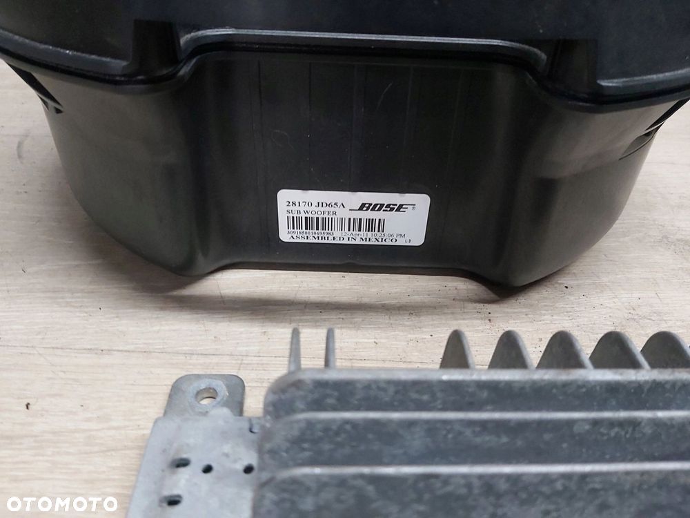 Nissan Qashqai I J10 Lift wzmacniacz subwoofer głośnik zestaw BOSE - 2
