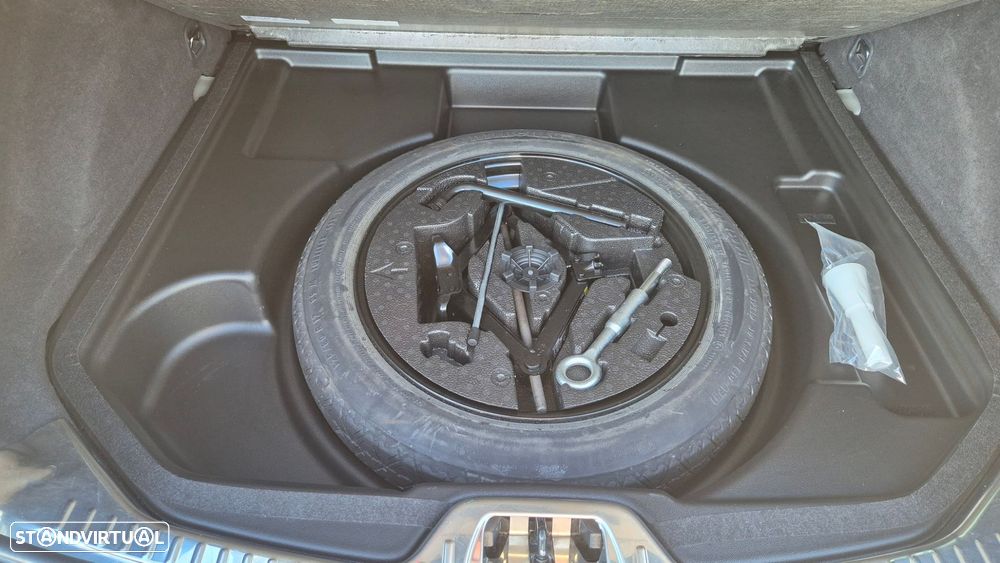 Volvo V60 2.0 D2 R-Design Momentum - 40