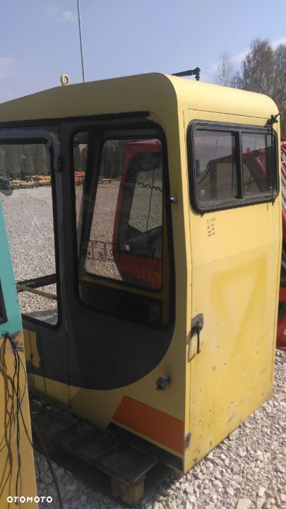 KABINA KOBELCO - 4