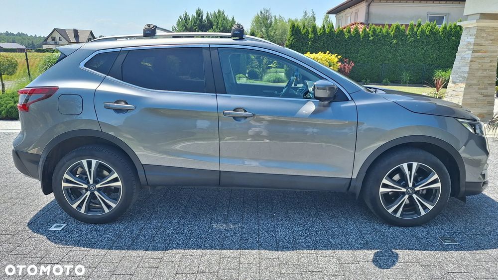 Nissan Qashqai 1.3 DIG-T N-Connecta - 1