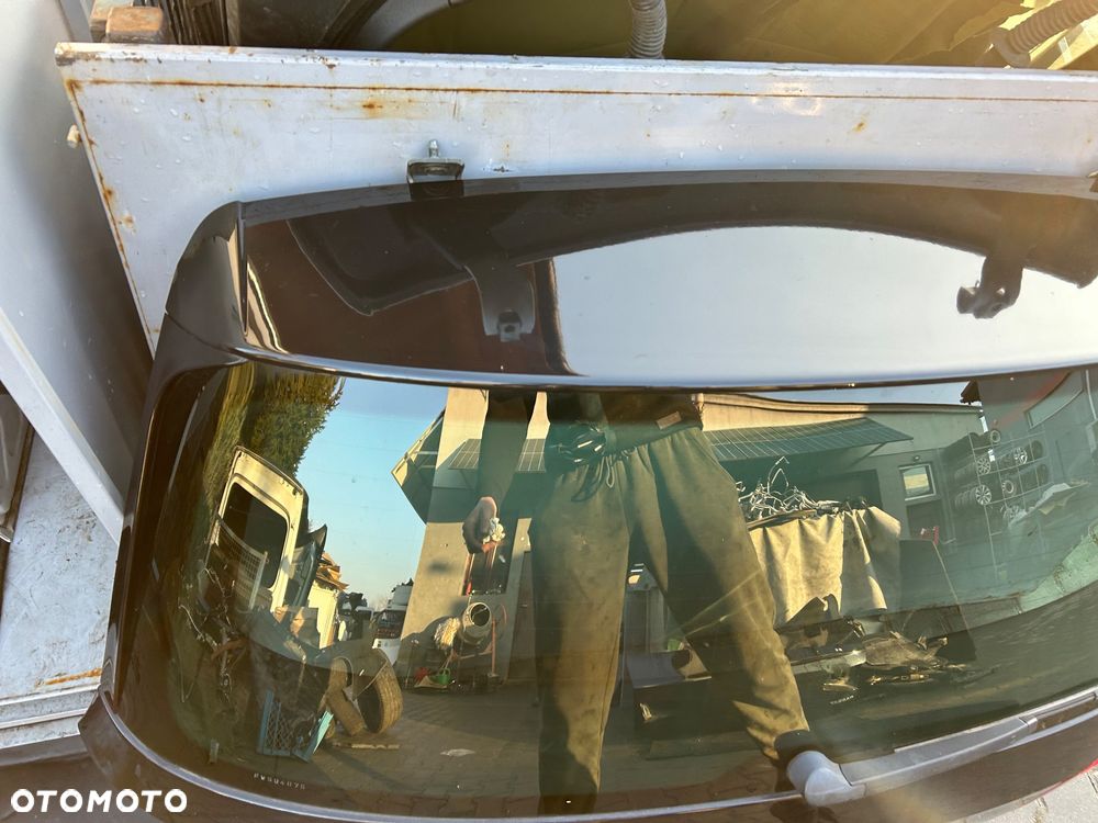 Volkswagen Golf Sportsvan klapa bagażnika tył tylna ładna czarna bez rdzy - 3