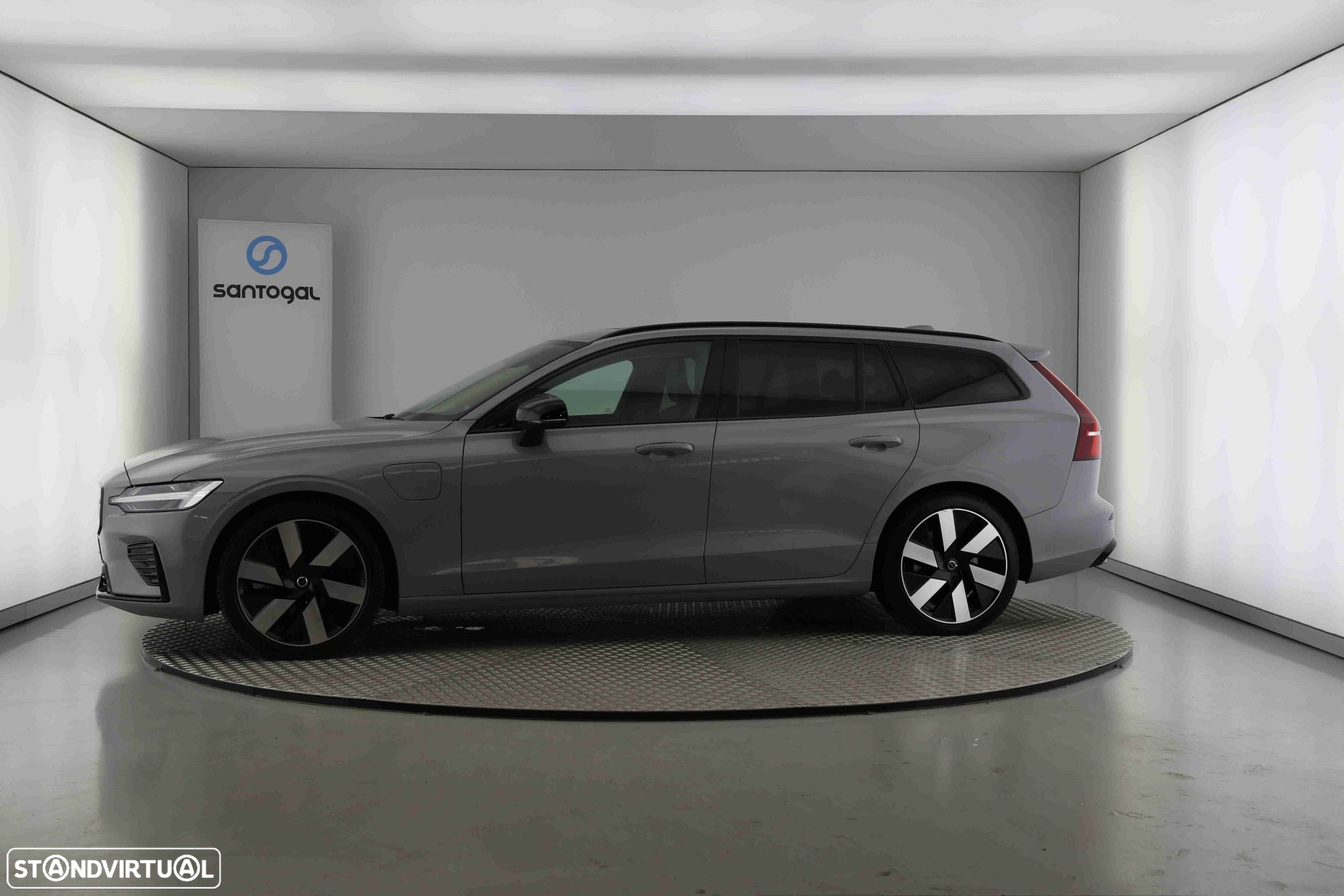 Volvo V60 2.0 T6 AWD TE Plus Dark - 6