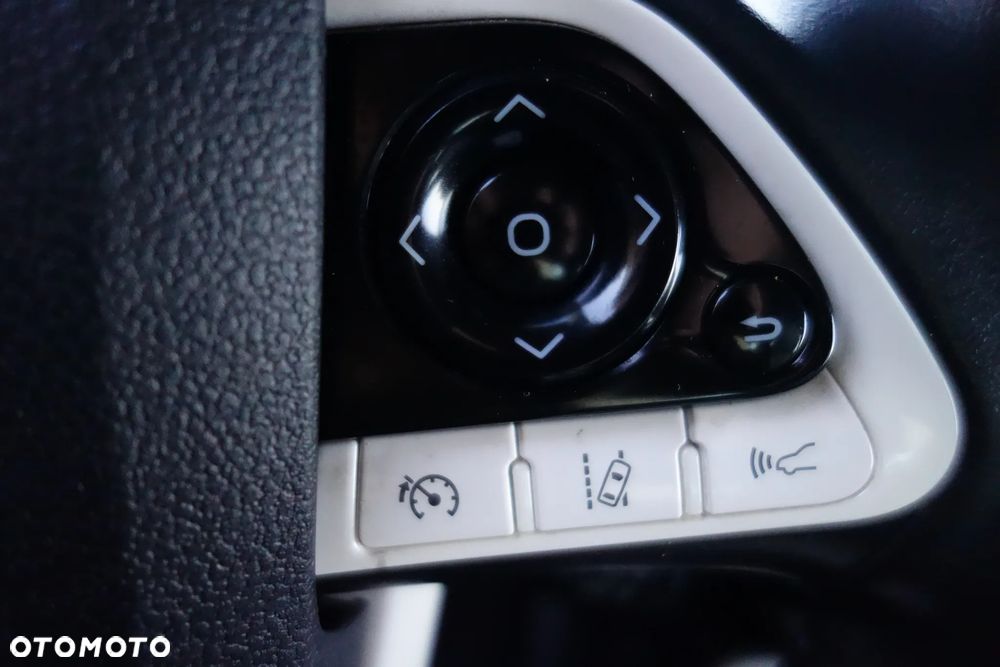Toyota Prius 1.8 Hybrid Prestige - 25