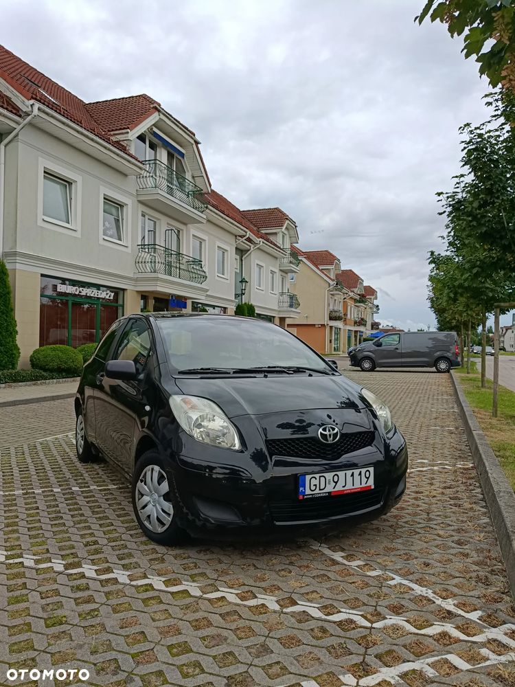 Toyota Yaris 1.0 Terra - 2