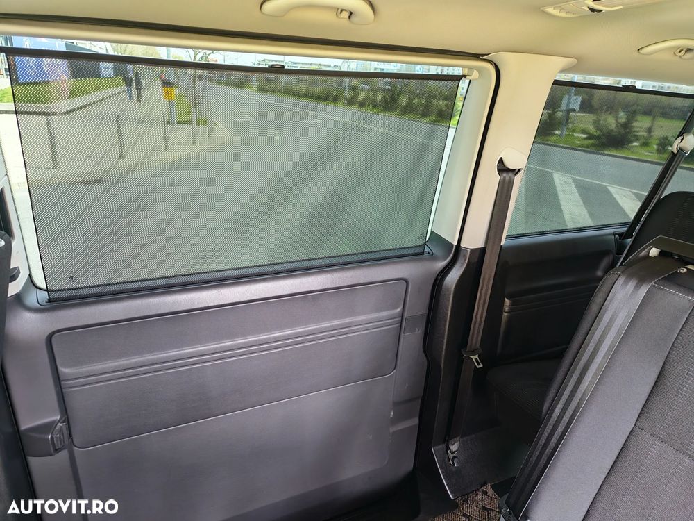 Volkswagen Caravelle - 17