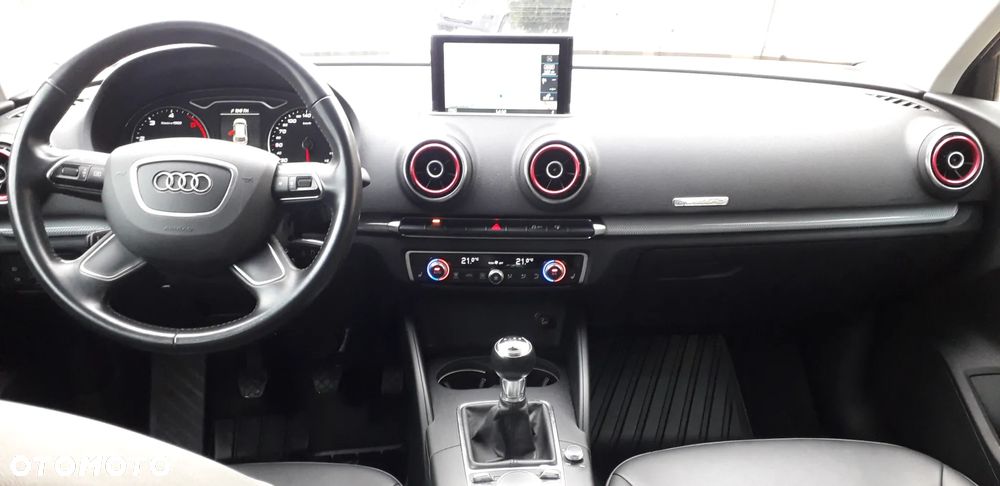 Audi A3 Sportback 2.0 TDI (clean diesel) quattro Ambiente - 19