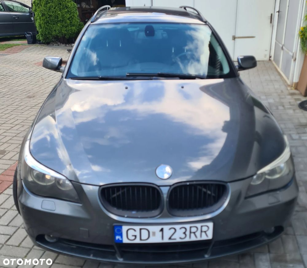 BMW Seria 5 525i - 1