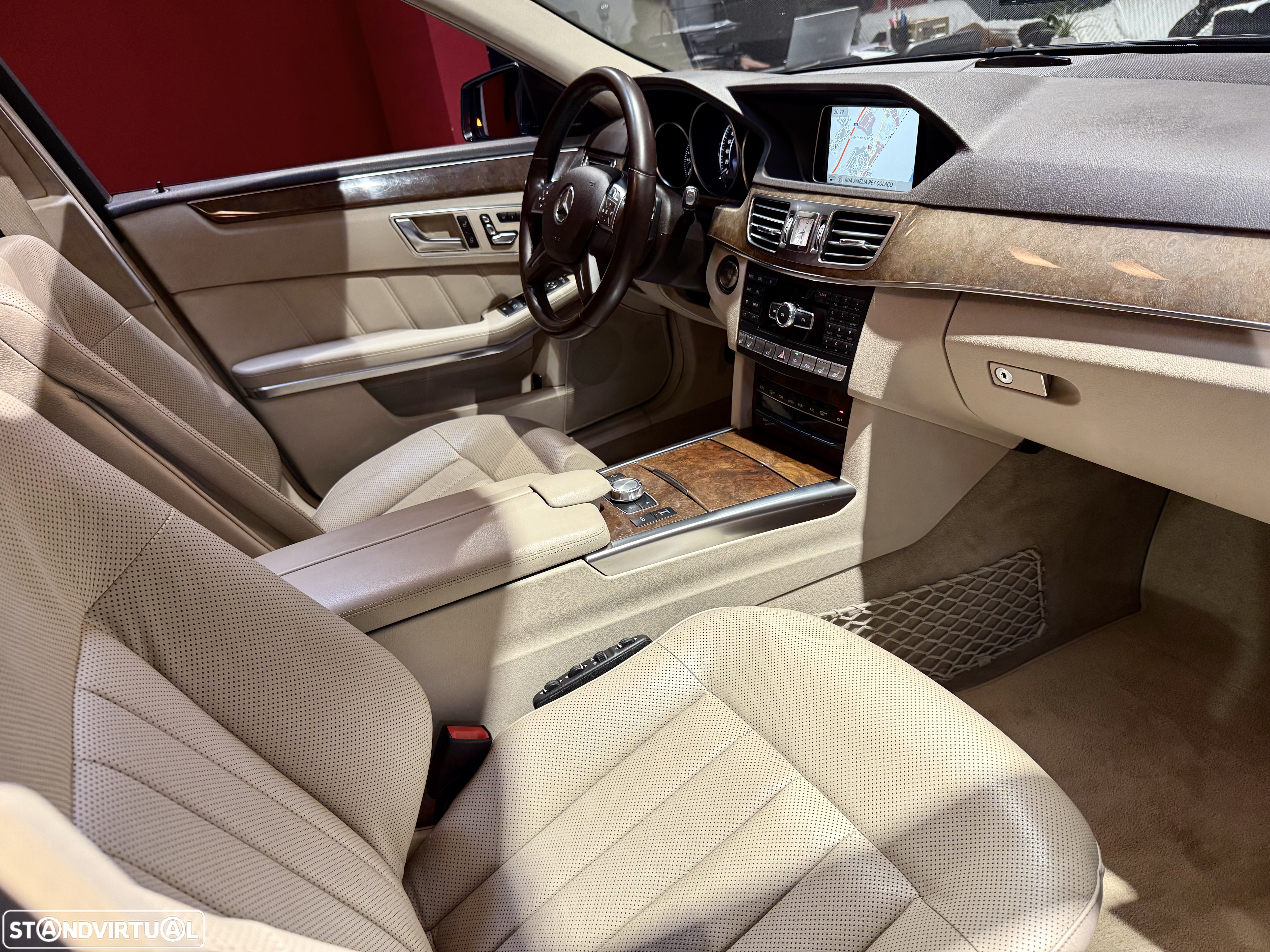 Mercedes-Benz E 350 BlueTEC Avantgarde BE 4-Matic - 14