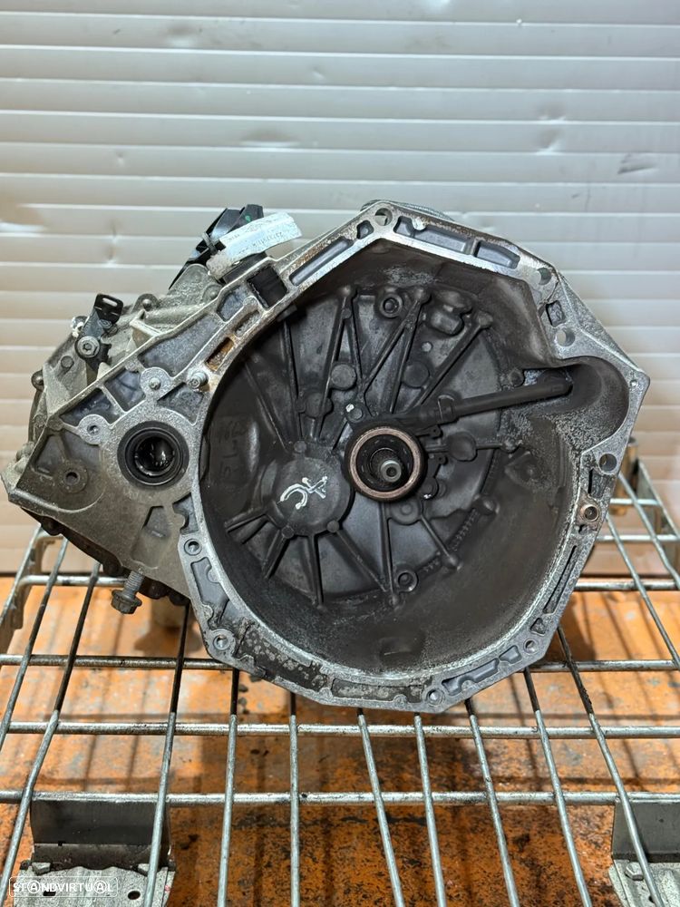 Caixa de Velocidades Renault Megane III 1.5 Dci Ref: TL4A056 - 4