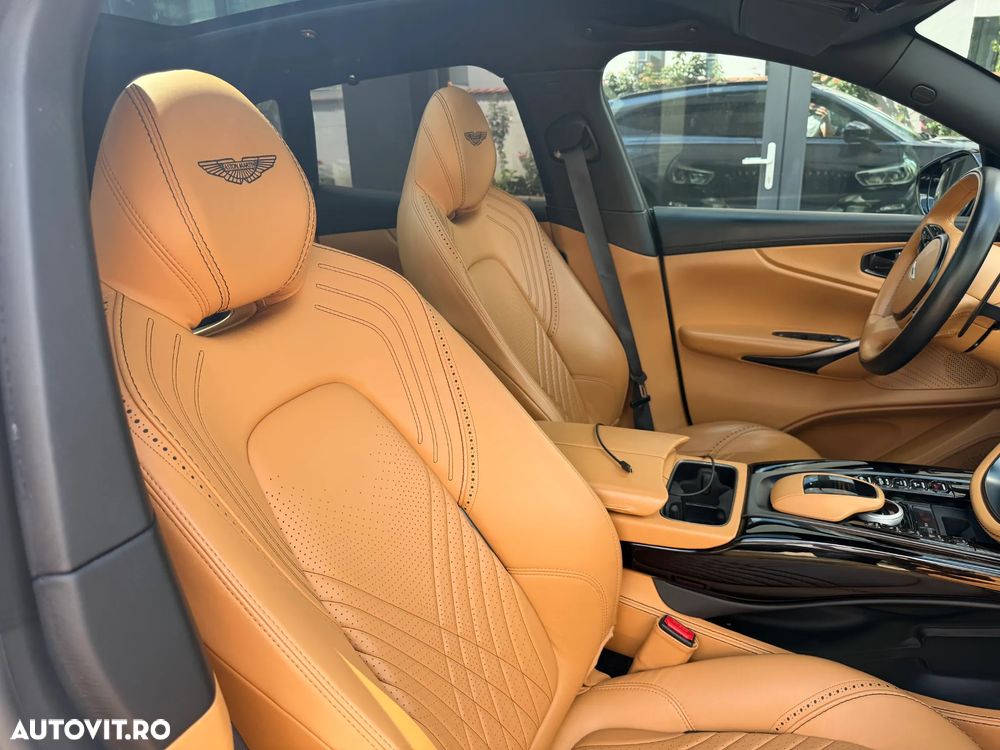 Aston Martin DBX Standard - 13
