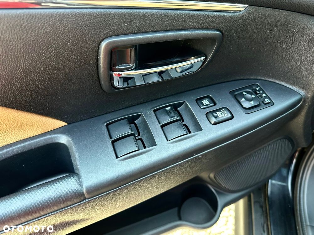 Mitsubishi ASX 1.6 DI-D 4WD Top - 24