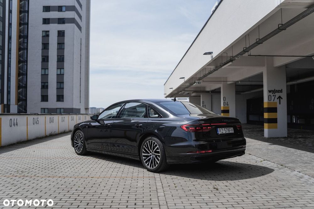 Audi A8 - 5