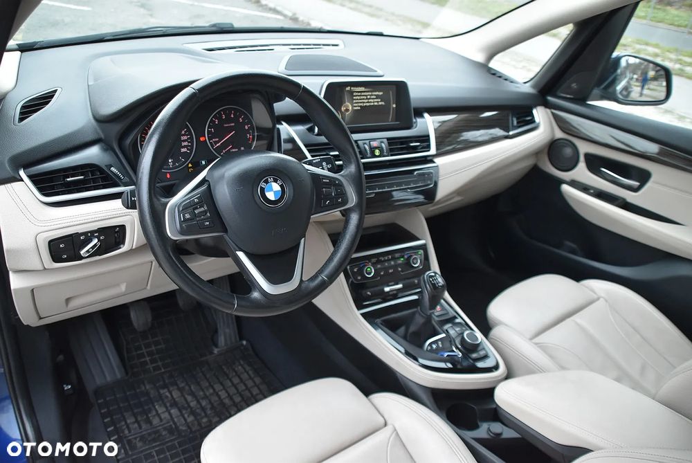 BMW Seria 2 - 38