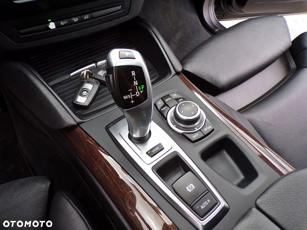 BMW X6 xDrive40d Edition Exclusive - 26