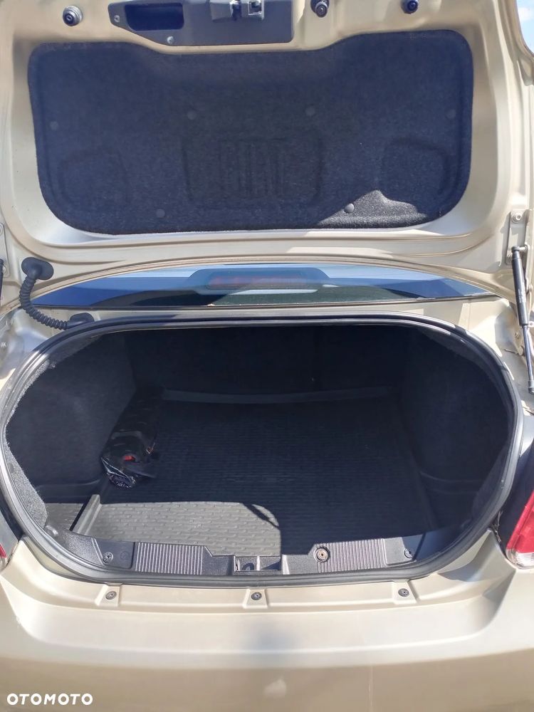 Fiat Linea 1.4 Dynamic - 8