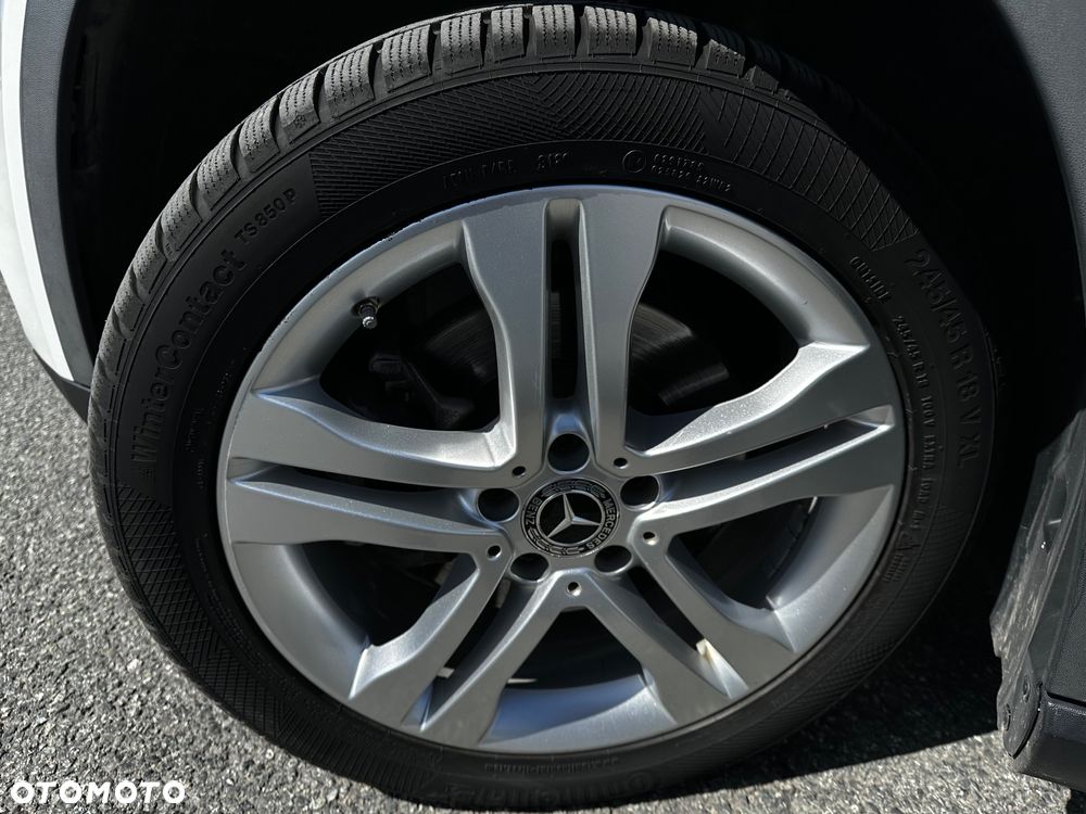 Mercedes-Benz GLA 250 4Matic 7G-DCT - 30