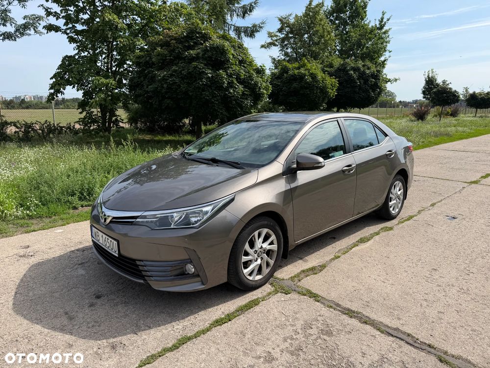 Toyota Corolla 1.6 Comfort - 1