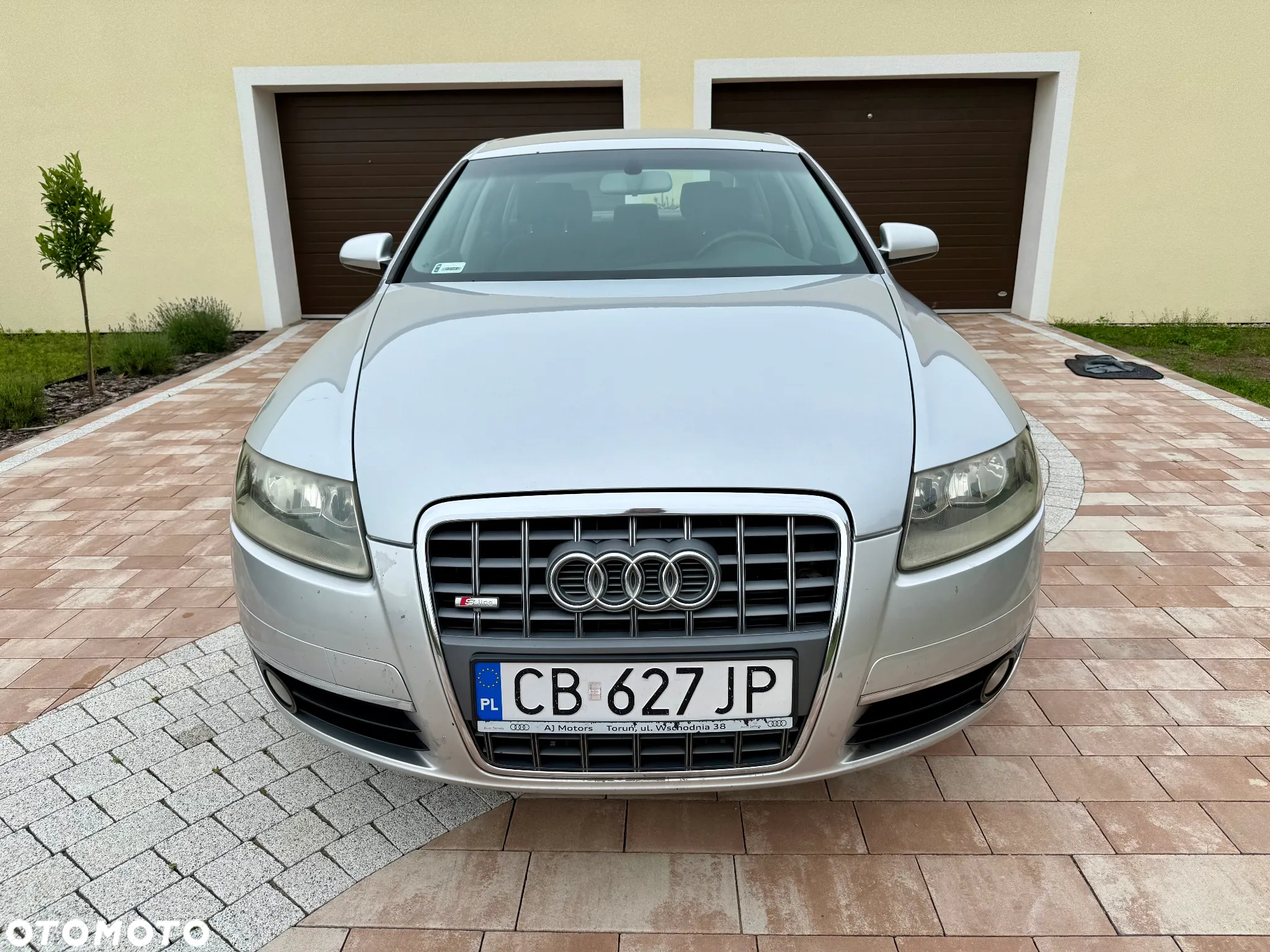 Audi A6 2.4 - 4