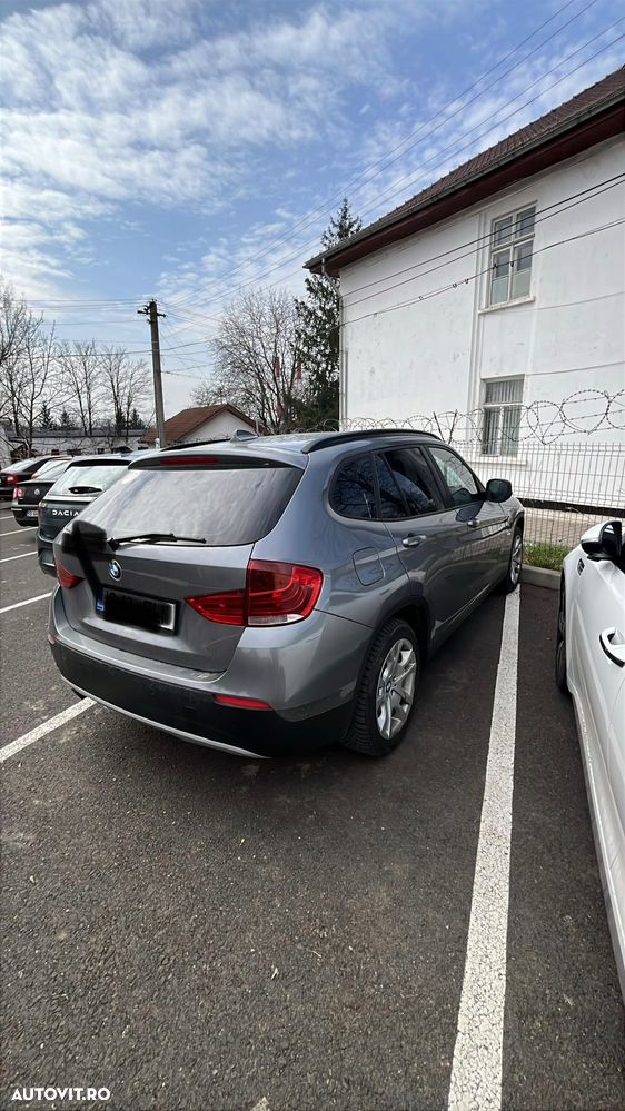 BMW X1 xDrive18d xLine - 3