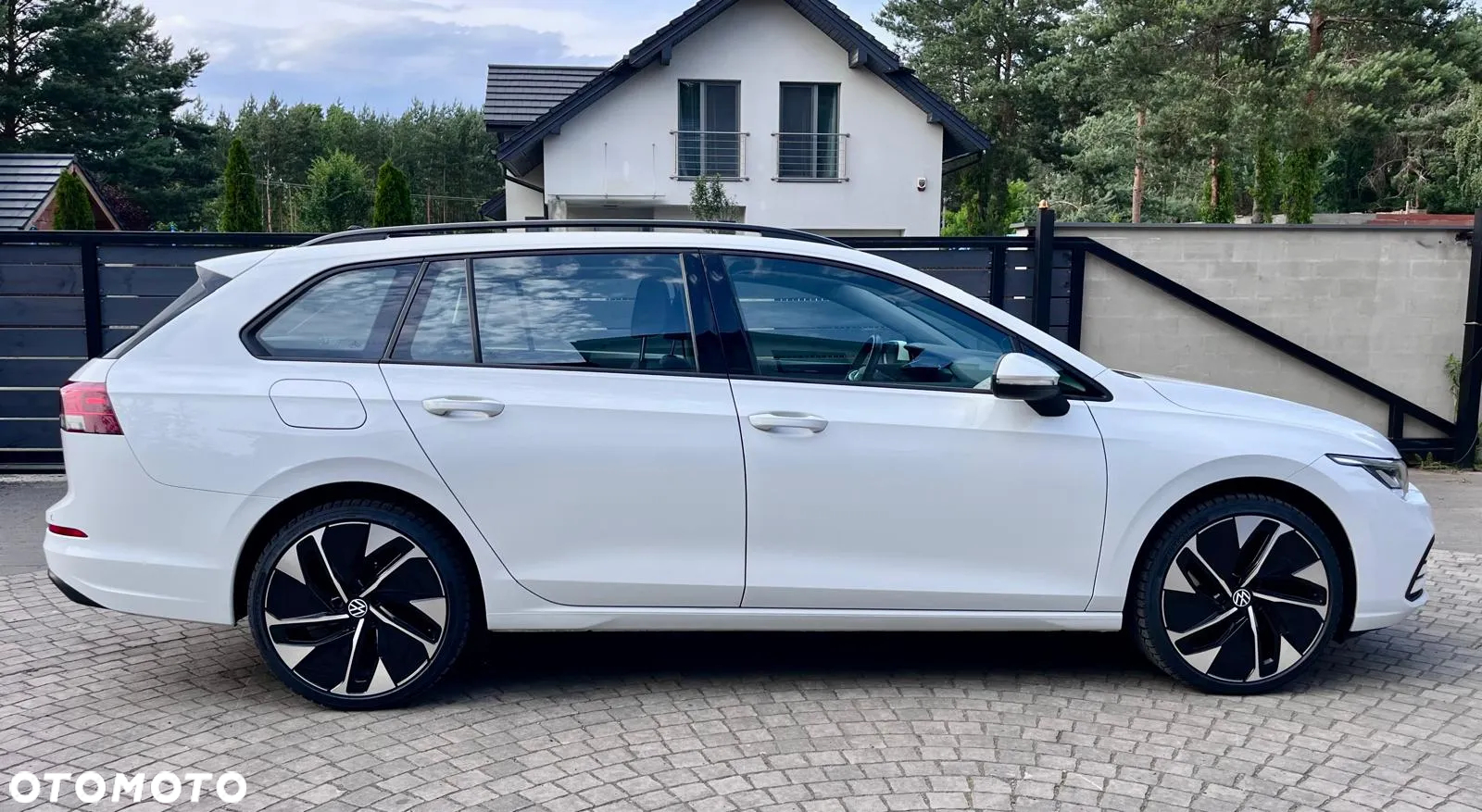 Volkswagen Golf VIII 2.0 TDI - 7