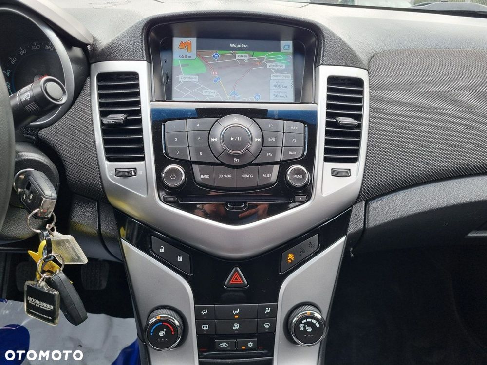 Chevrolet Cruze 1.8 LS - 18