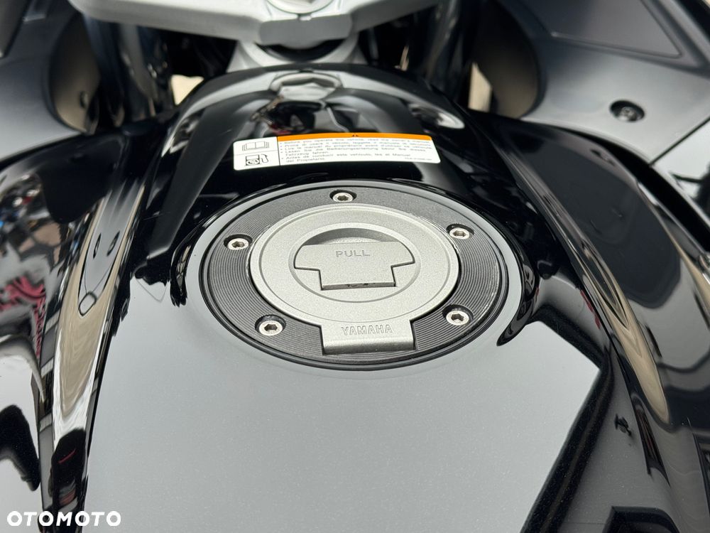 Yamaha FJR - 39