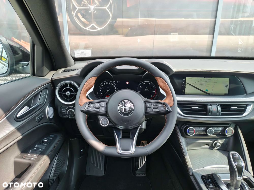 Alfa Romeo Stelvio 2.0 Turbo Intensa Q4 - 16