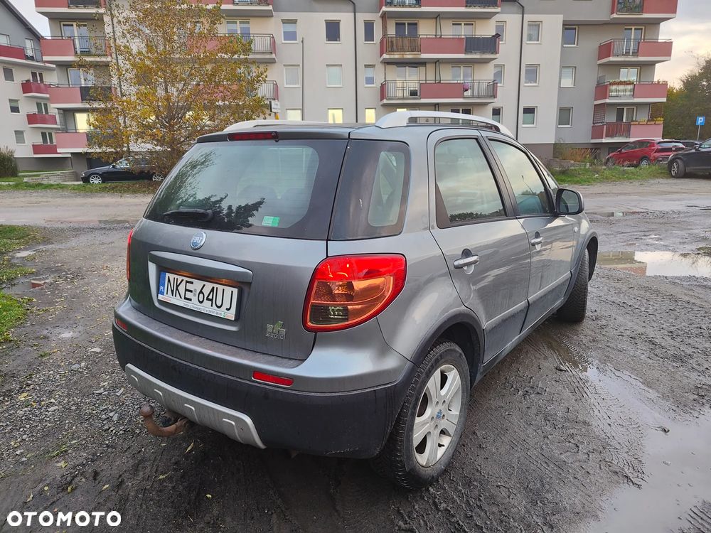 Fiat Sedici 1.9 Multijet 4x4 Emotion - 3