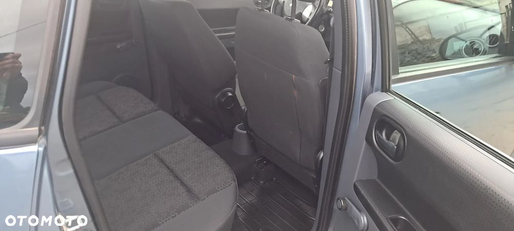Mitsubishi Colt 1.1 Invite - 8