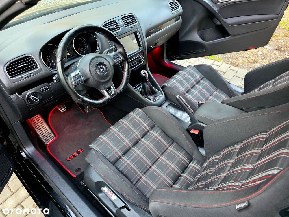Volkswagen Golf VI 2.0 TSI GTI - 5
