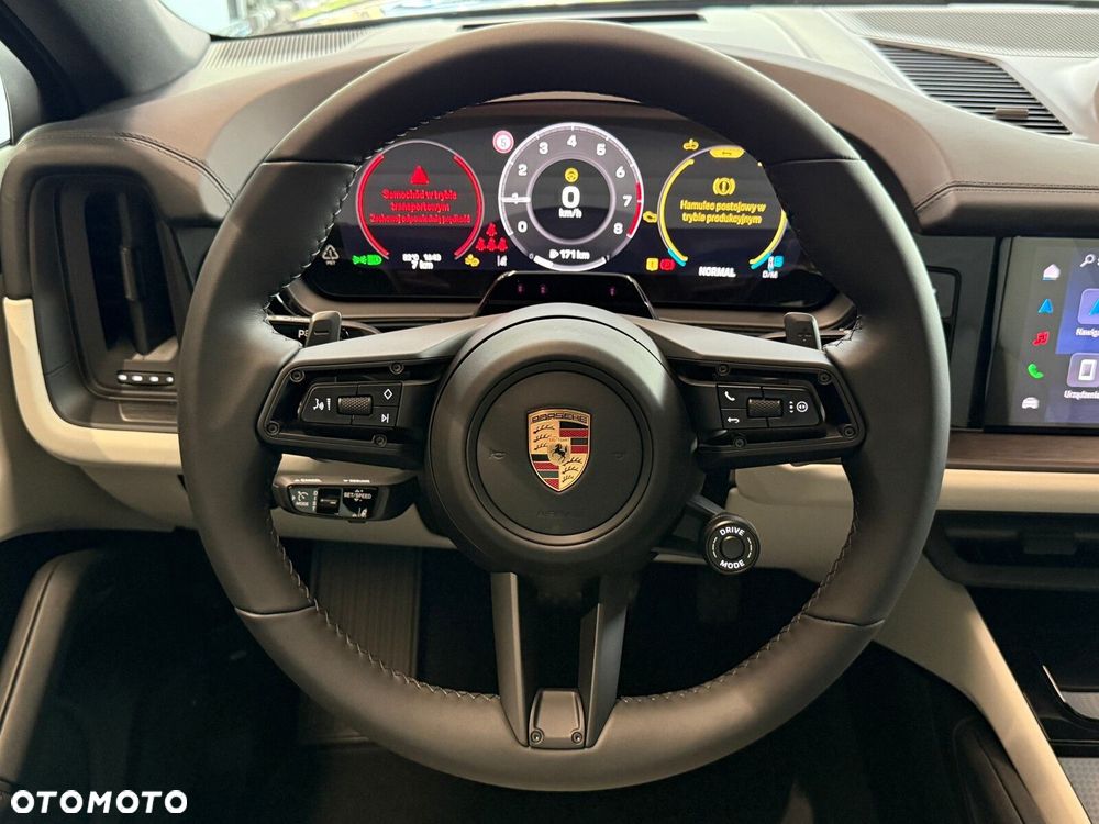 Porsche Cayenne - 26