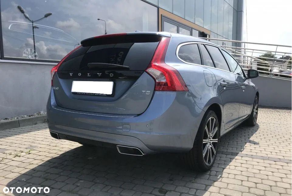 Volvo V60 T5 Drive-E Summum - 3